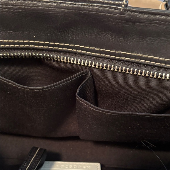 Coach Black and Cream Shoulder Bag - Picture 12 of 14